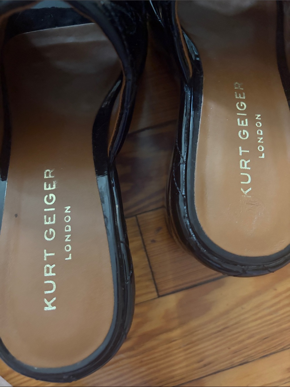 Kurt Geiger Black Patent Quilted Platform Slide with Gold Medallion - Picture 11 of 11